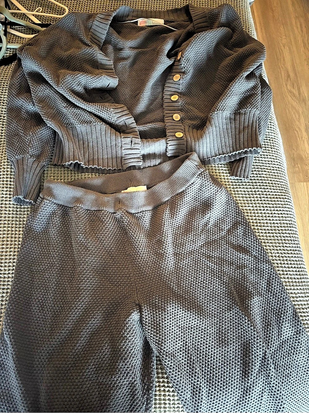 Free Peopke co ord set